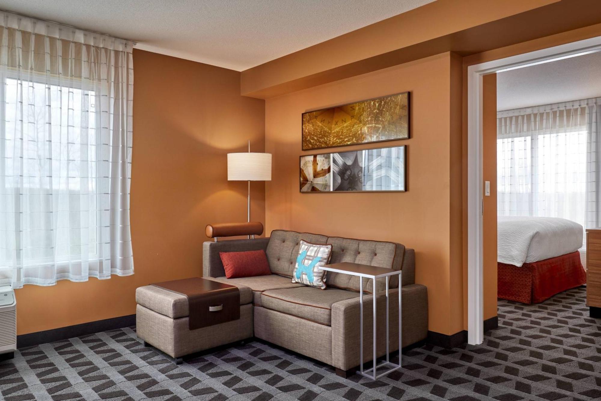Towneplace Suites By Marriott Fort Mcmurray Eksteriør bilde