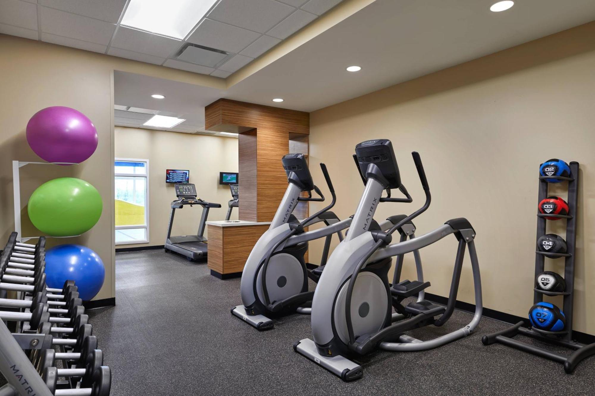 Towneplace Suites By Marriott Fort Mcmurray Eksteriør bilde
